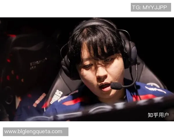 聚焦CSGO战术解析:JDG团队配合与默契的深度剖析